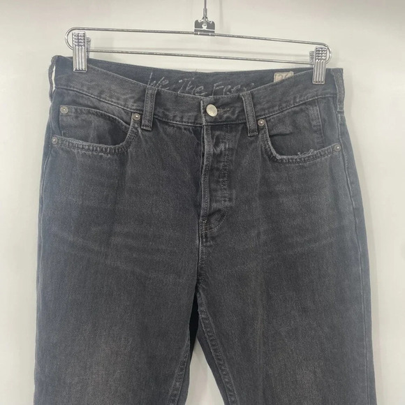We The Free Mid Rise Straight Jeans Women Size 26 Black Frayed Raw Hem Dark Wash - Picture 4 of 11